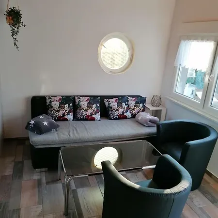 Am 2 *